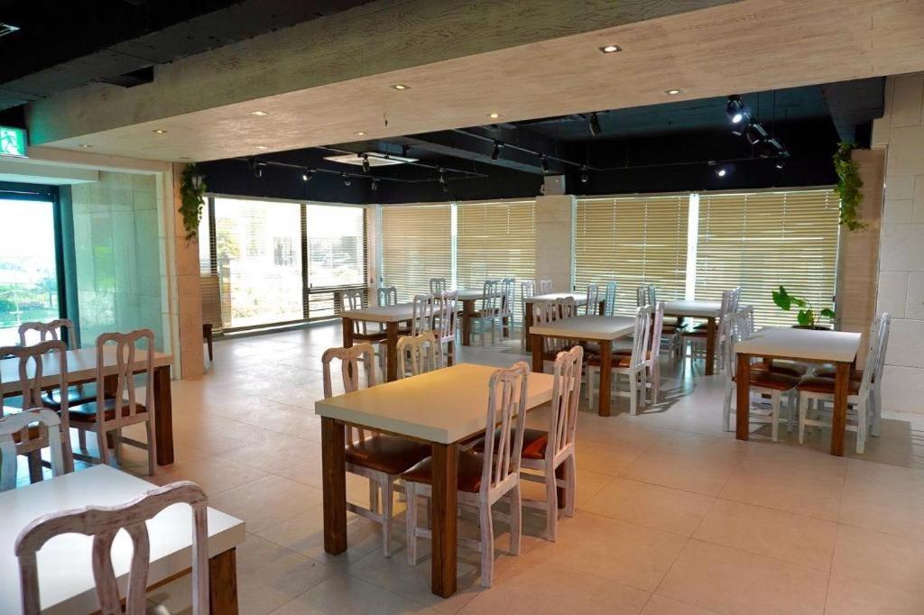 Emerald Hotel 济州市 外观 照片