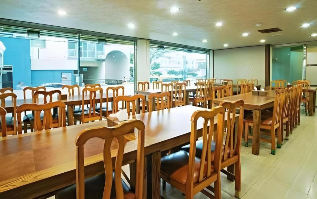 Emerald Hotel 济州市 外观 照片
