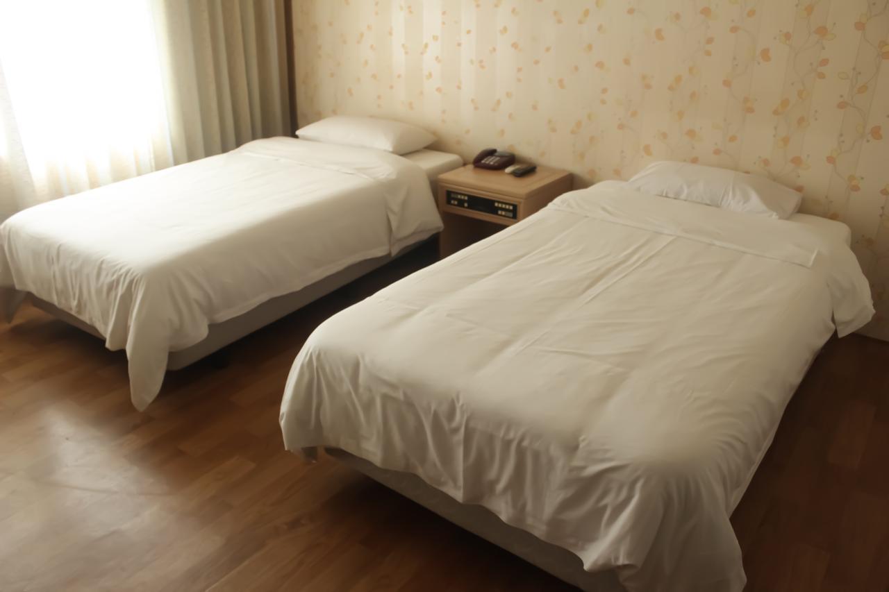 Emerald Hotel 济州市 外观 照片