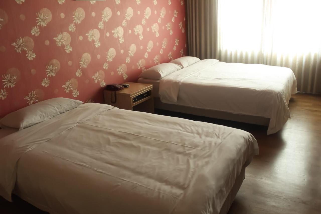 Emerald Hotel 济州市 外观 照片