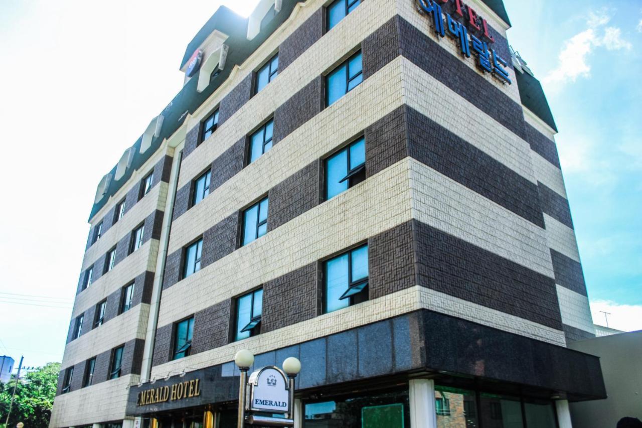 Emerald Hotel 济州市 外观 照片
