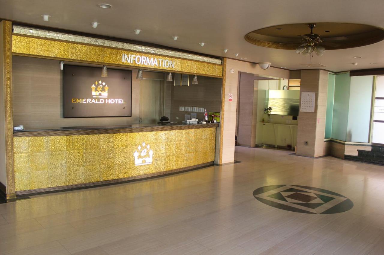 Emerald Hotel 济州市 外观 照片