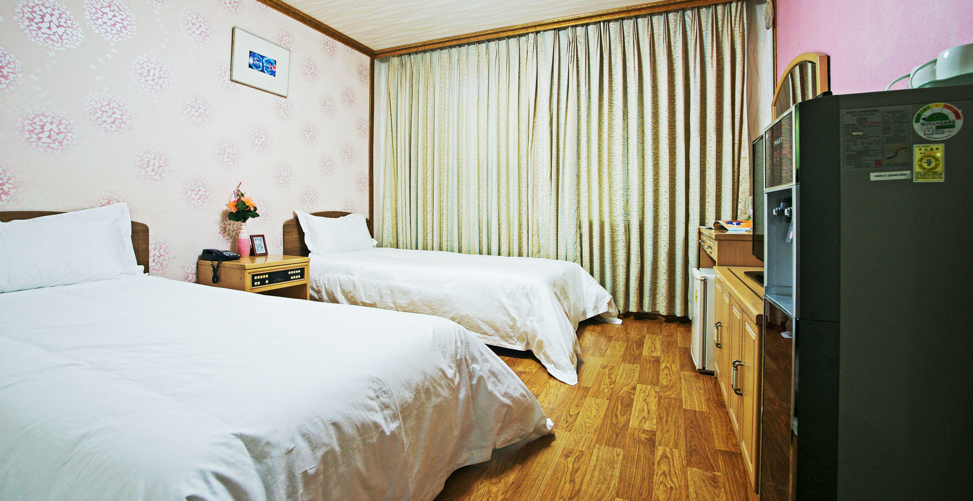 Emerald Hotel 济州市 外观 照片