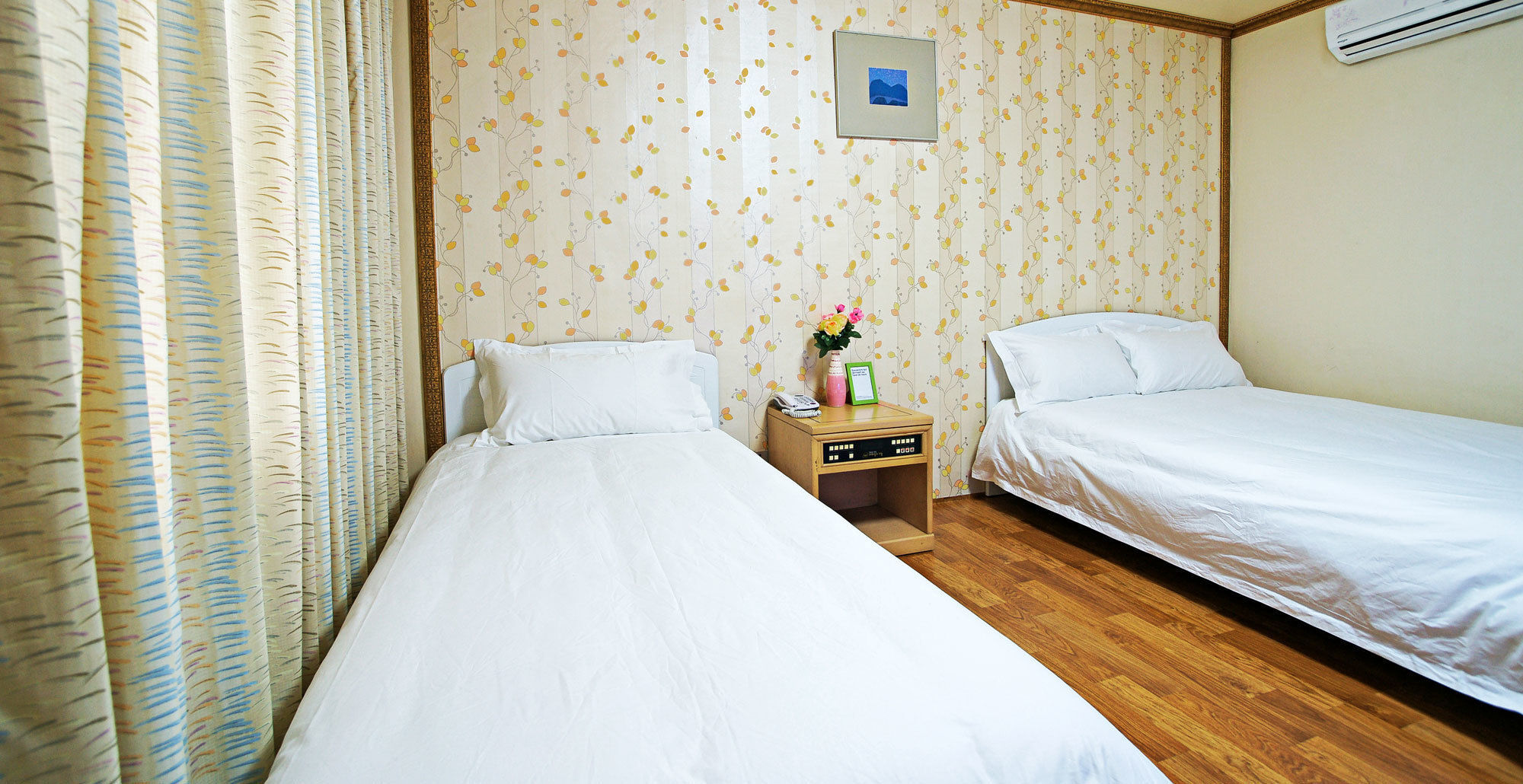 Emerald Hotel 济州市 外观 照片