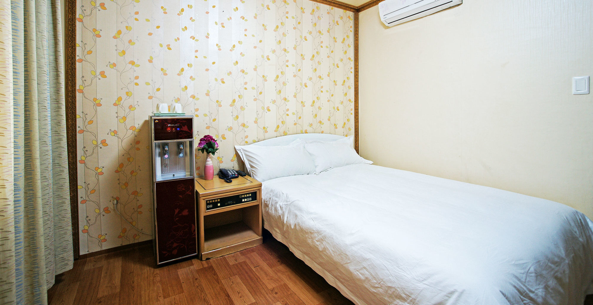 Emerald Hotel 济州市 外观 照片